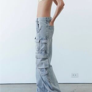 Zara mid-rise baggy cargo jeans